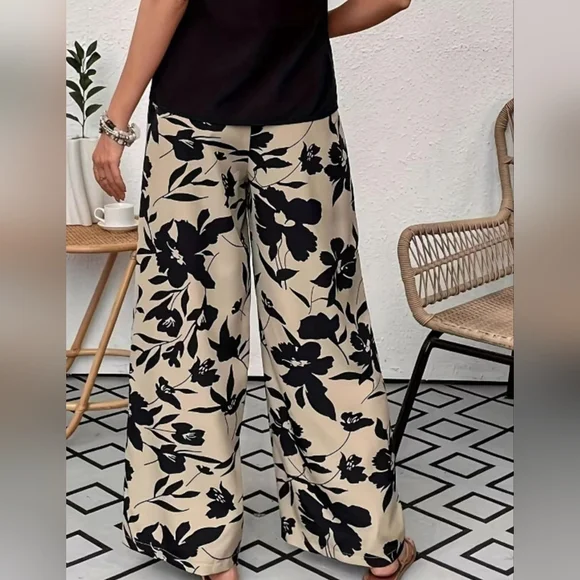Floral Black and Tan Wide-Leg Pants - Picture 5 of 8